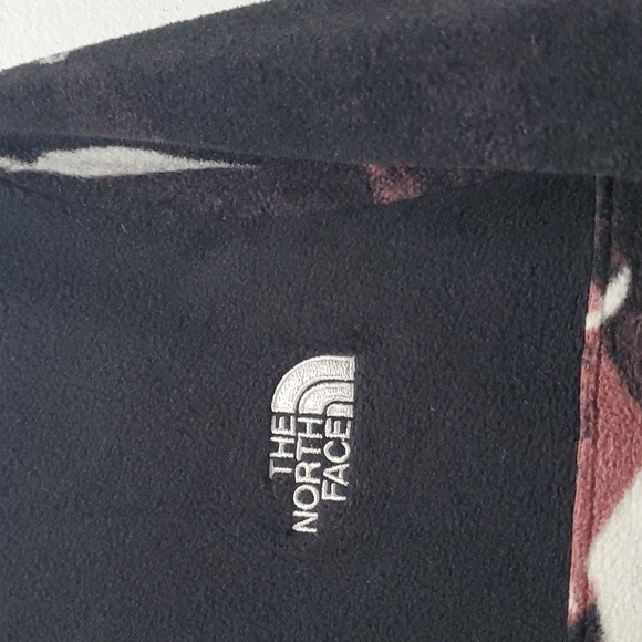 The North Face Printed TKA Glacier Quarter-Zip Long-Sleeve Pullover Medium - Picture 3 of 10